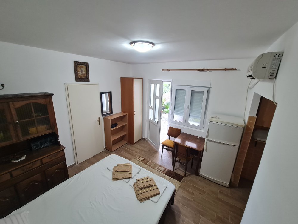 Smještaj Kovačević Igalo (apartman do 4 osobe / sobe sa kupatilom 2 do 3 osobe)