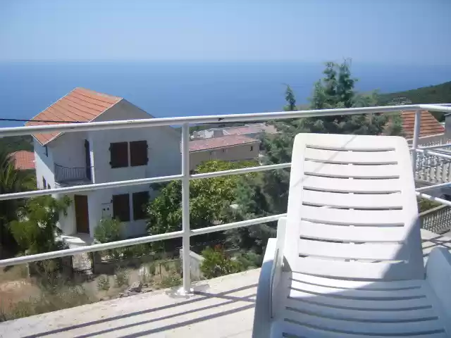 Apartmani  Mata u Krimovici, iznad plaže Trsteno