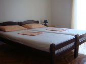 Trosobni apartman u Risnu - povoljno od 25. avgusta