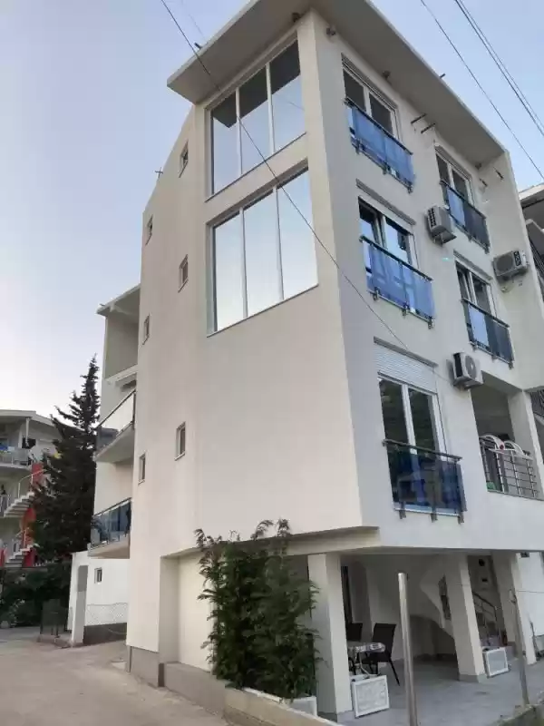 Aquamarine apartmani Čanj