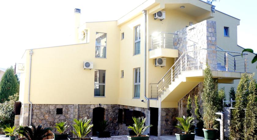 online rezervacije Hotel Crnogorska Kuća