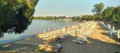 Bungalovi Glavno jezero, Glavna plaza