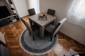 Ustanak Apartman