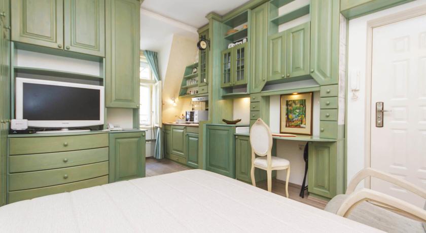 online rezervacije Basco Studio City Green