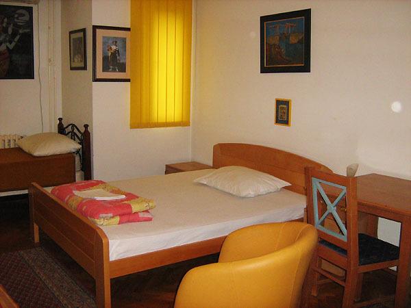 Marina Rooms