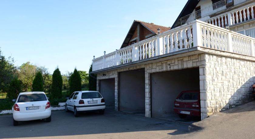 Motel KM Dvori